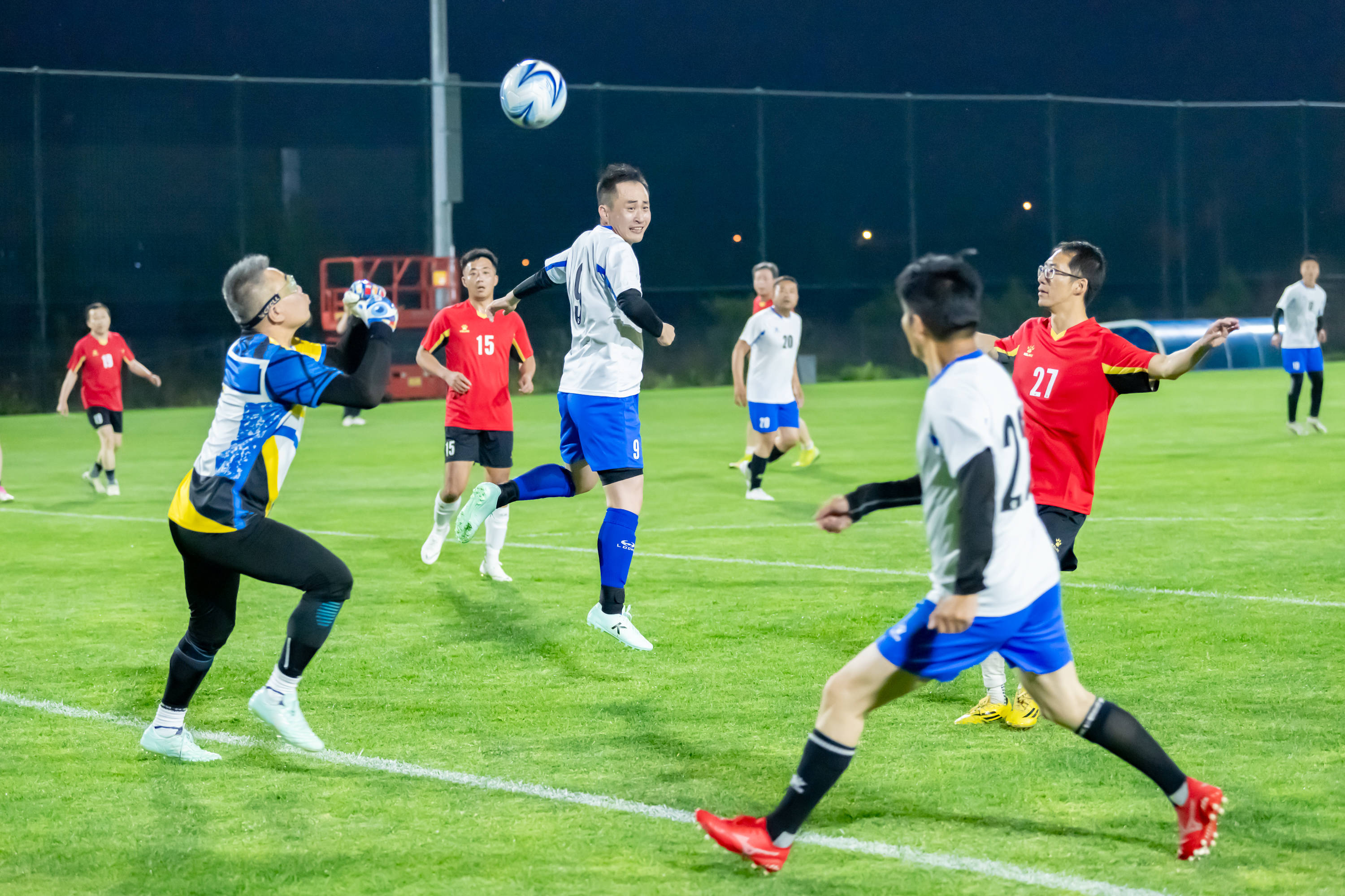 这种个人贡 这种个人贡