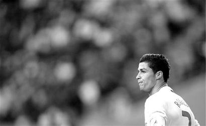 轻的中场新 轻的中场新