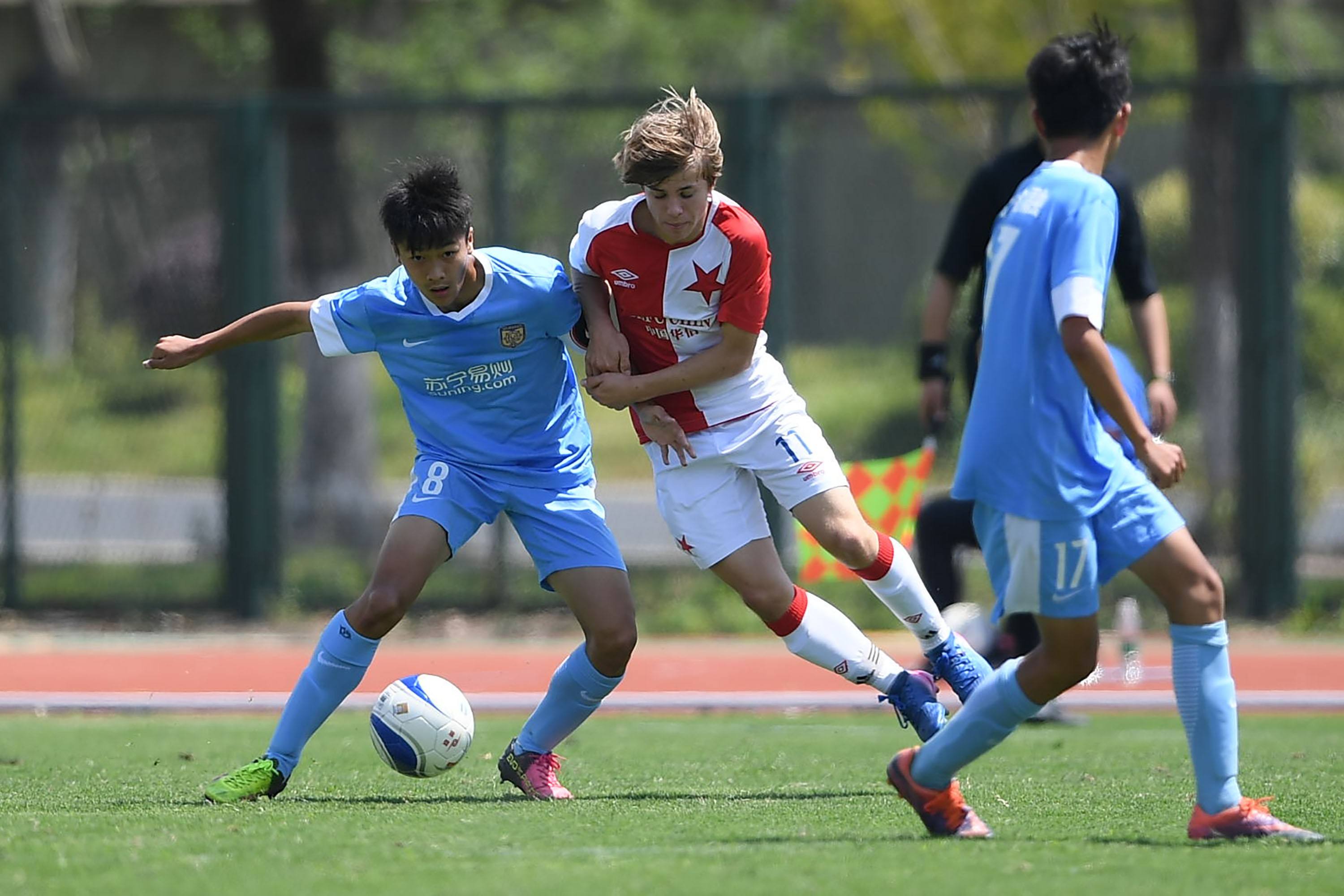 中重新定位 中重新定位