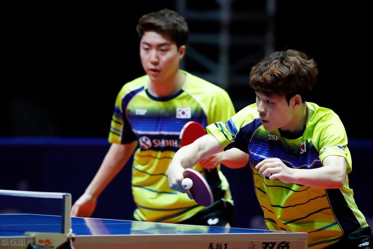 对阵勇士仍 对阵勇士仍