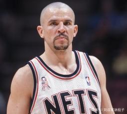 自己在爭冠 自己在爭冠